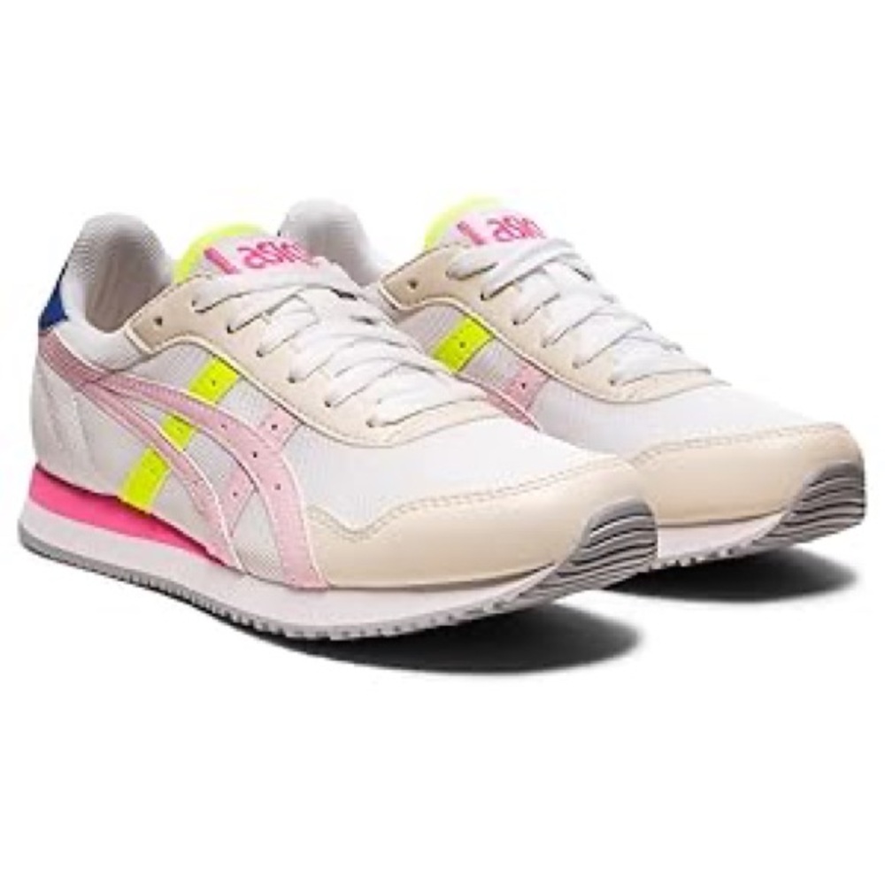 NWT ASICS Tiger Runner Retro Sneaker Size 12 White/Cotton Candy